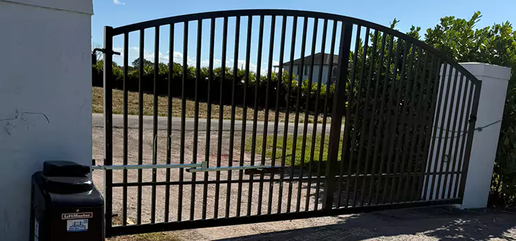 Driveway Fence Repair Ensley